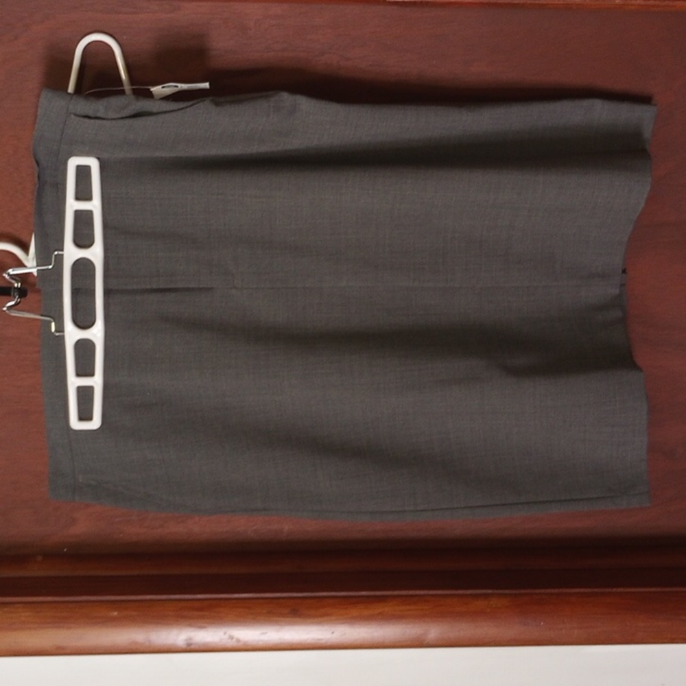 New Gap Grey Skirt With Tags